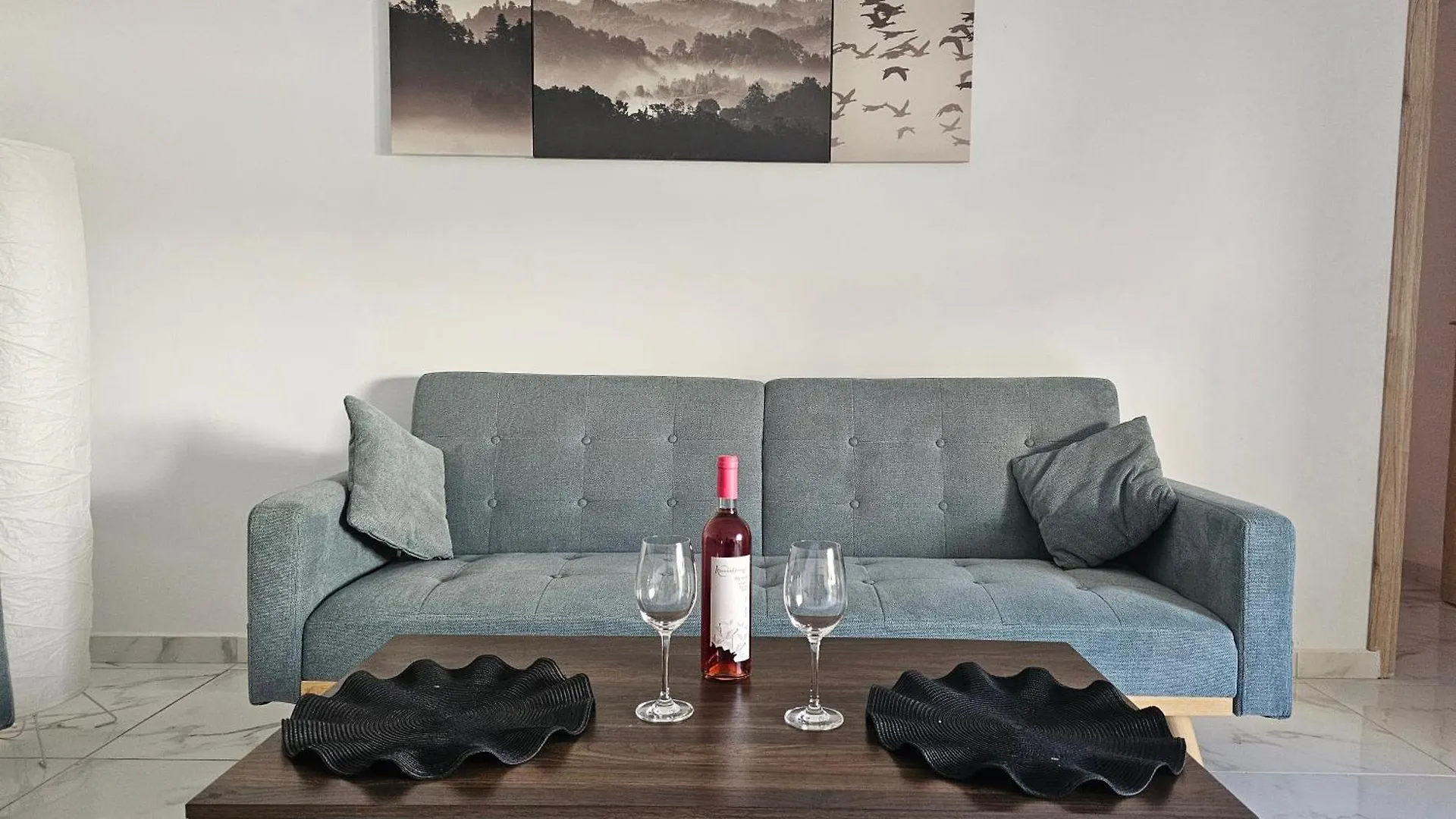 Center Point Apartment Larnaca